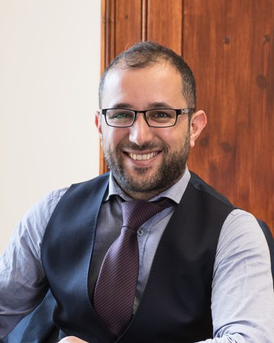 Ayhan Gulsen